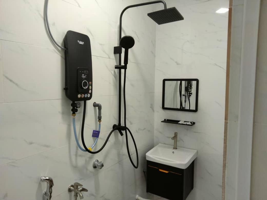 Rayyaz Inn Kuala Terengganu Kültér fotó
